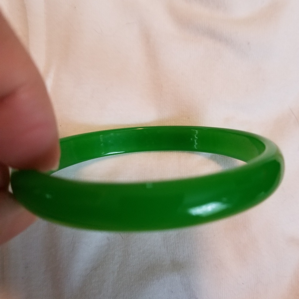 Green bangle